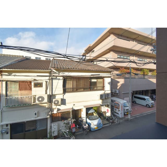 Room image 11