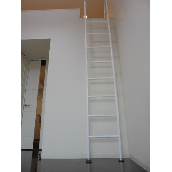 Room image 12