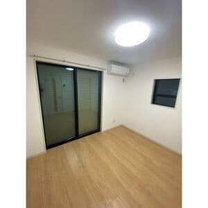 Room image 12