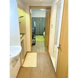 Room image 10