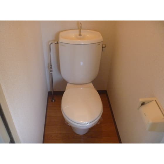 Room image 11