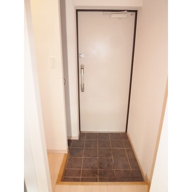 Room image 13