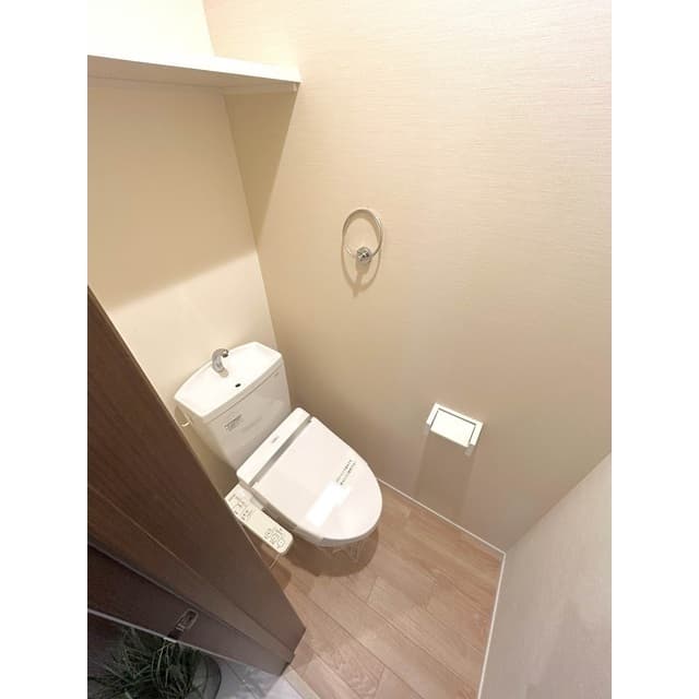 Room image 9