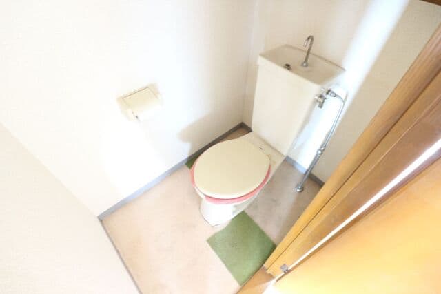Room image 14