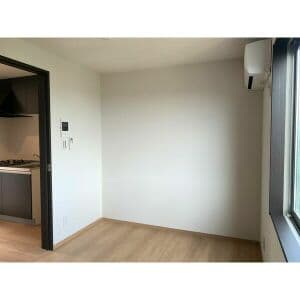 Room image 11