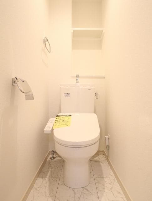 Room image 9