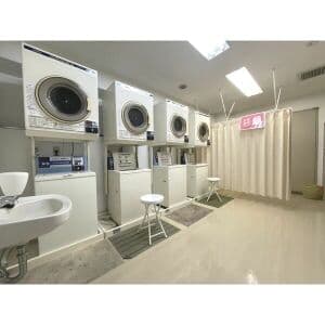 Room image 8