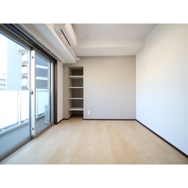 Room image 14