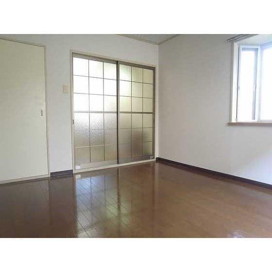 Room image 13