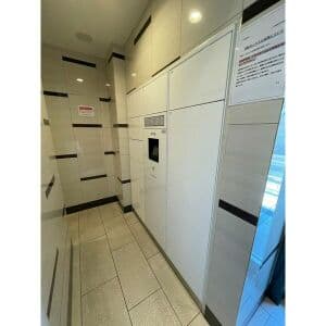 Room image 8