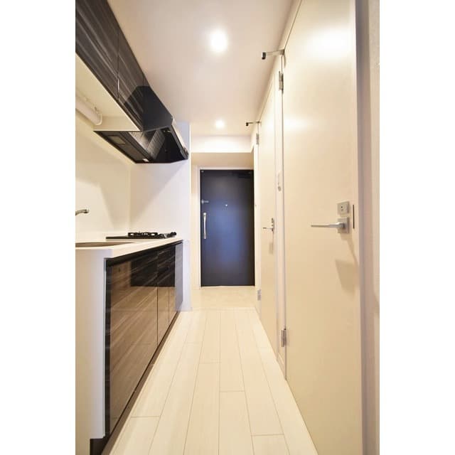 Room image 11