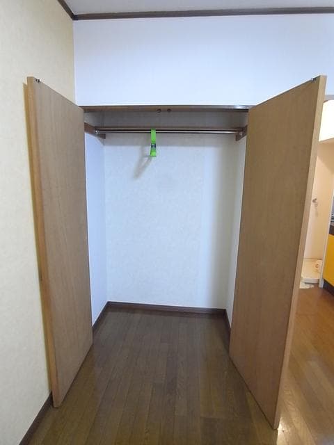Room image 12