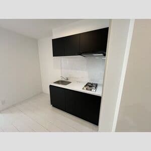 Room image 10