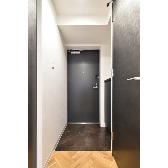 Room image 10