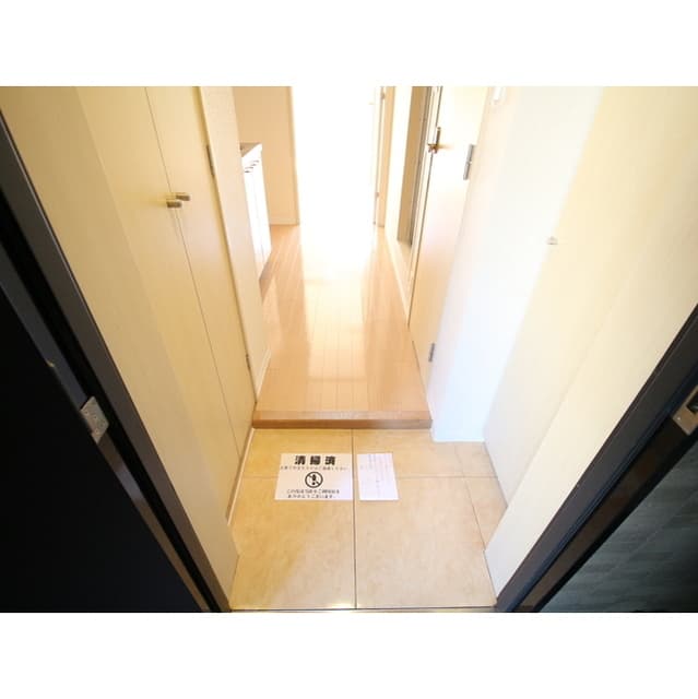Room image 13