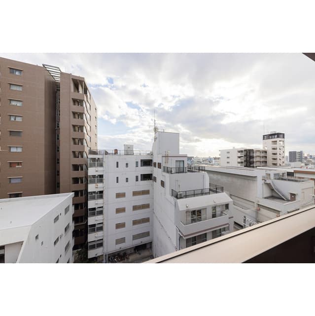 Room image 10