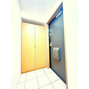 Room image 16