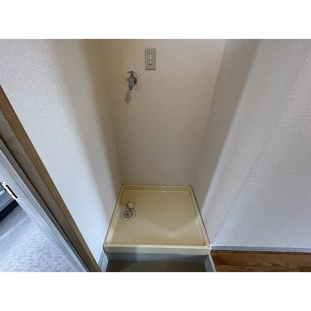 Room image 13