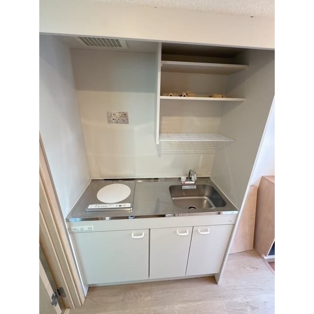 Room image 10