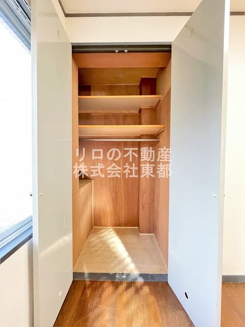 Room image 10