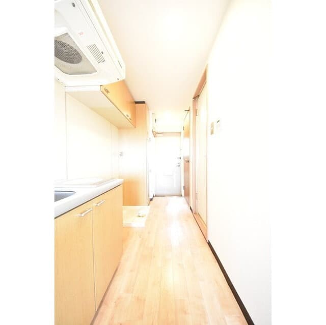 Room image 11