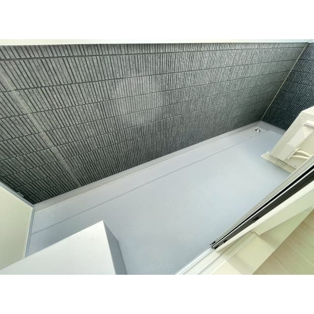 Room image 16