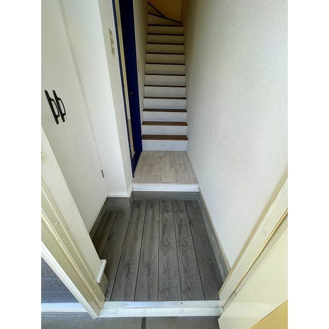 Room image 8