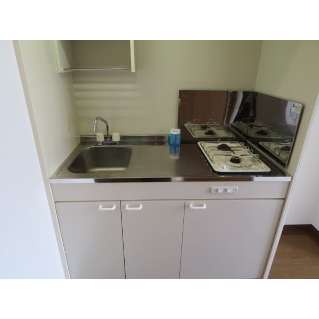 Room image 9