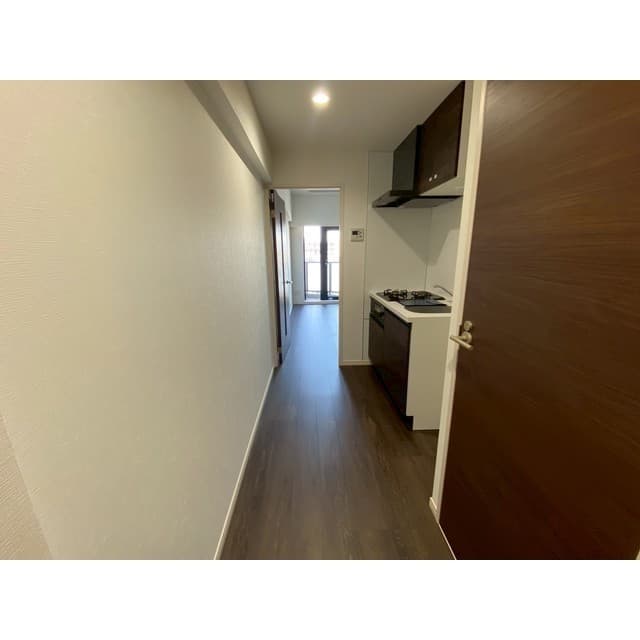 Room image 16