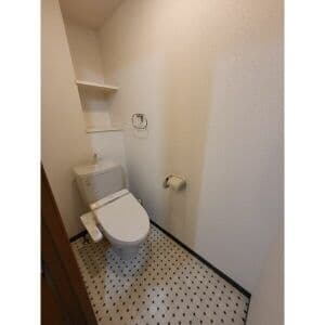 Room image 13