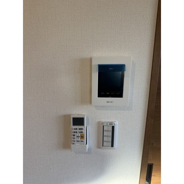 Room image 11