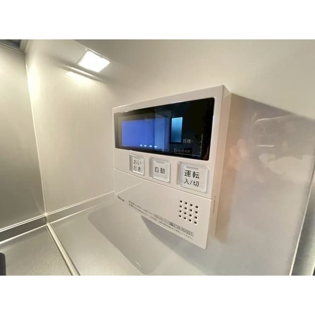 Room image 16