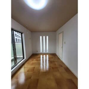 Room image 8