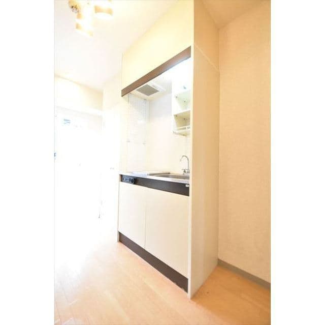 Room image 13