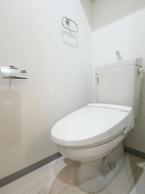 Room image 13