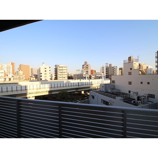 Room image 13