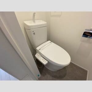 Room image 11