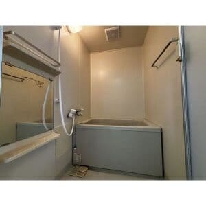 Room image 14