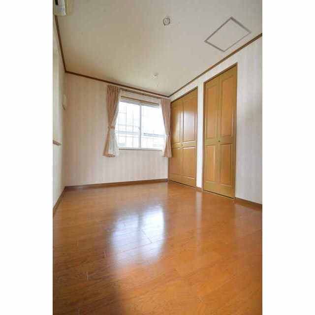 Room image 14