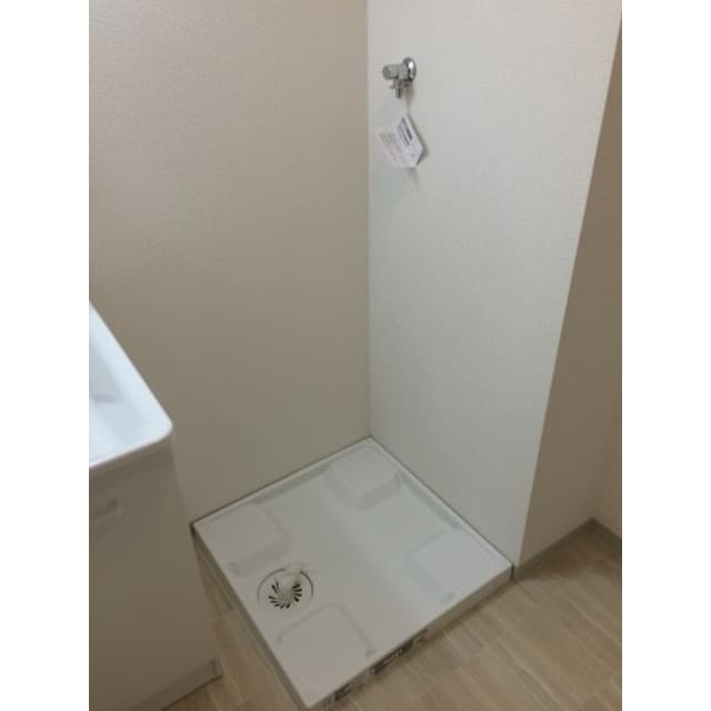 Room image 16