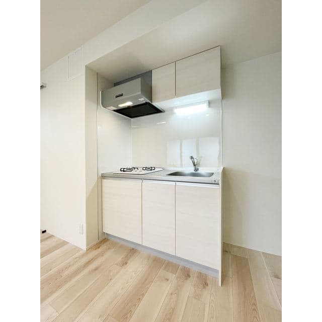 Room image 11
