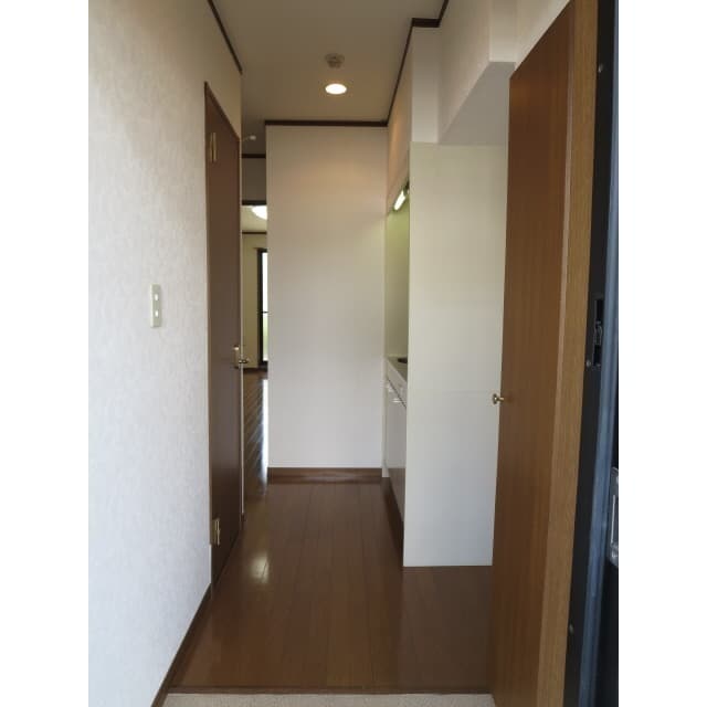 Room image 14