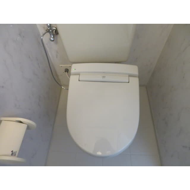 Room image 11