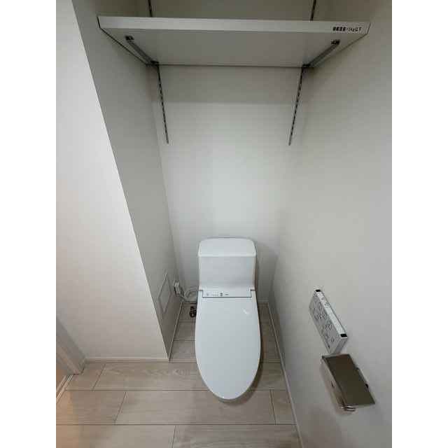 Room image 11