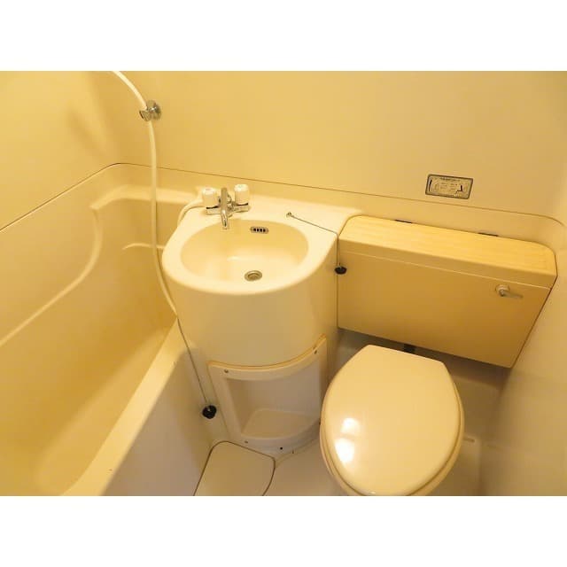 Room image 10