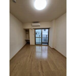Room image 15