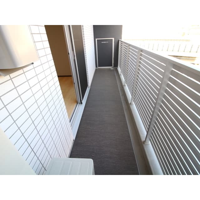 Room image 12