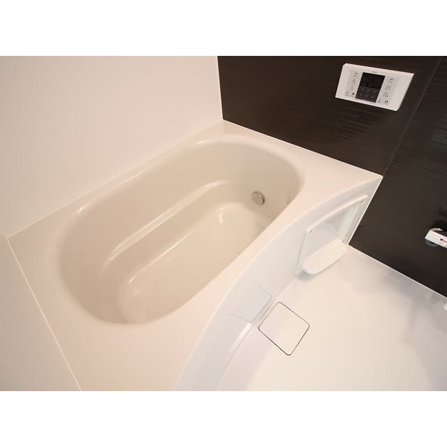 Room image 16