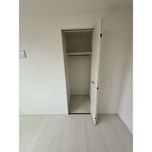 Room image 14