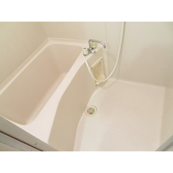 Room image 10